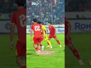Ngọc Bảo: chân trái mở bài cho hàng thủ 3 người #tuyenvietnam #asiancup2027 #kimsangsik