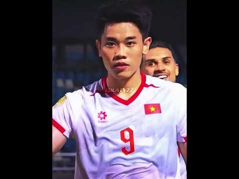 Mở màn 7-0: Nhà vô địch thị uy sức mạnh | COLA TV