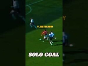 V.Nistelrooy #football #manchesterunited #footballshorts #footballskills #footballhighlights