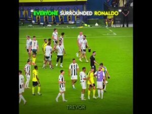 Neftchi players surrounding Ronaldo 😍☠️