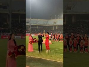 ĐÌNH BẮC VÀ LỰA CHỌN CỰC KHÓ #giaitri #bongda #tinbongda #bongdavietnam #dinhbac #football